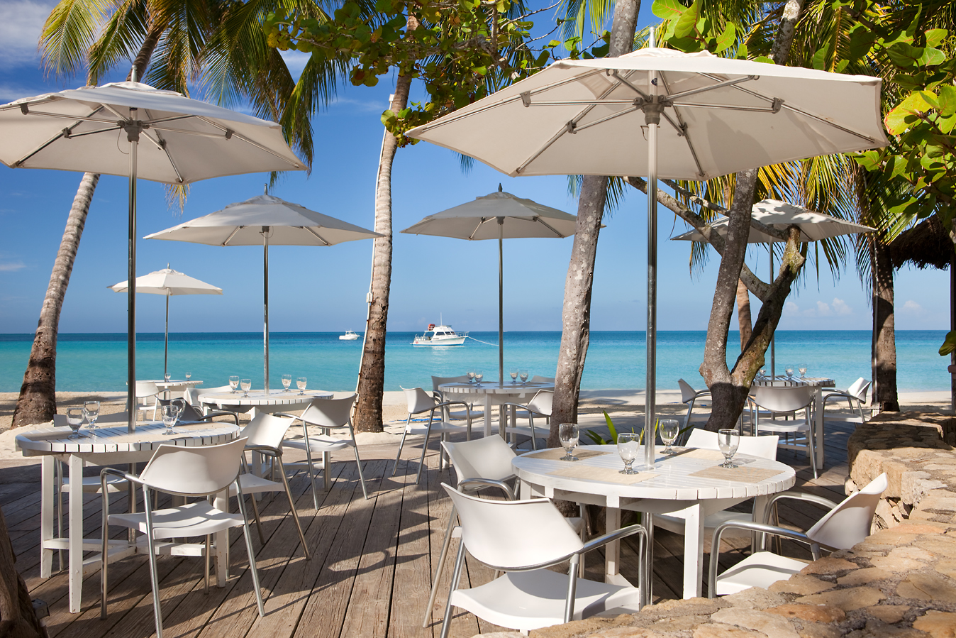 Couples Swept Away Restaurants - Couples Resorts