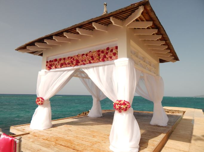 How to add personal touches to your destination wedding - Couples Resorts