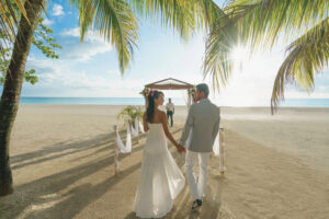 Top tips for writing your own wedding vows - Couples Resorts